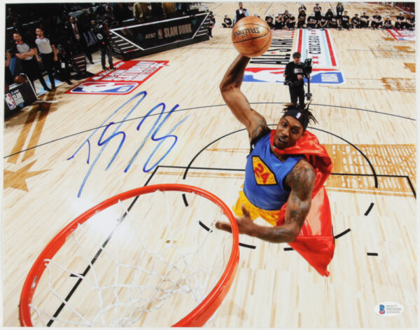 Verified Insignia Authentic Autographed Dwight Howard Photo